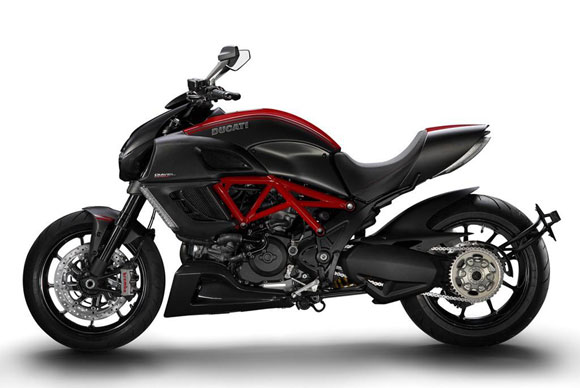 Nova Moto Ducati Diavel 2011