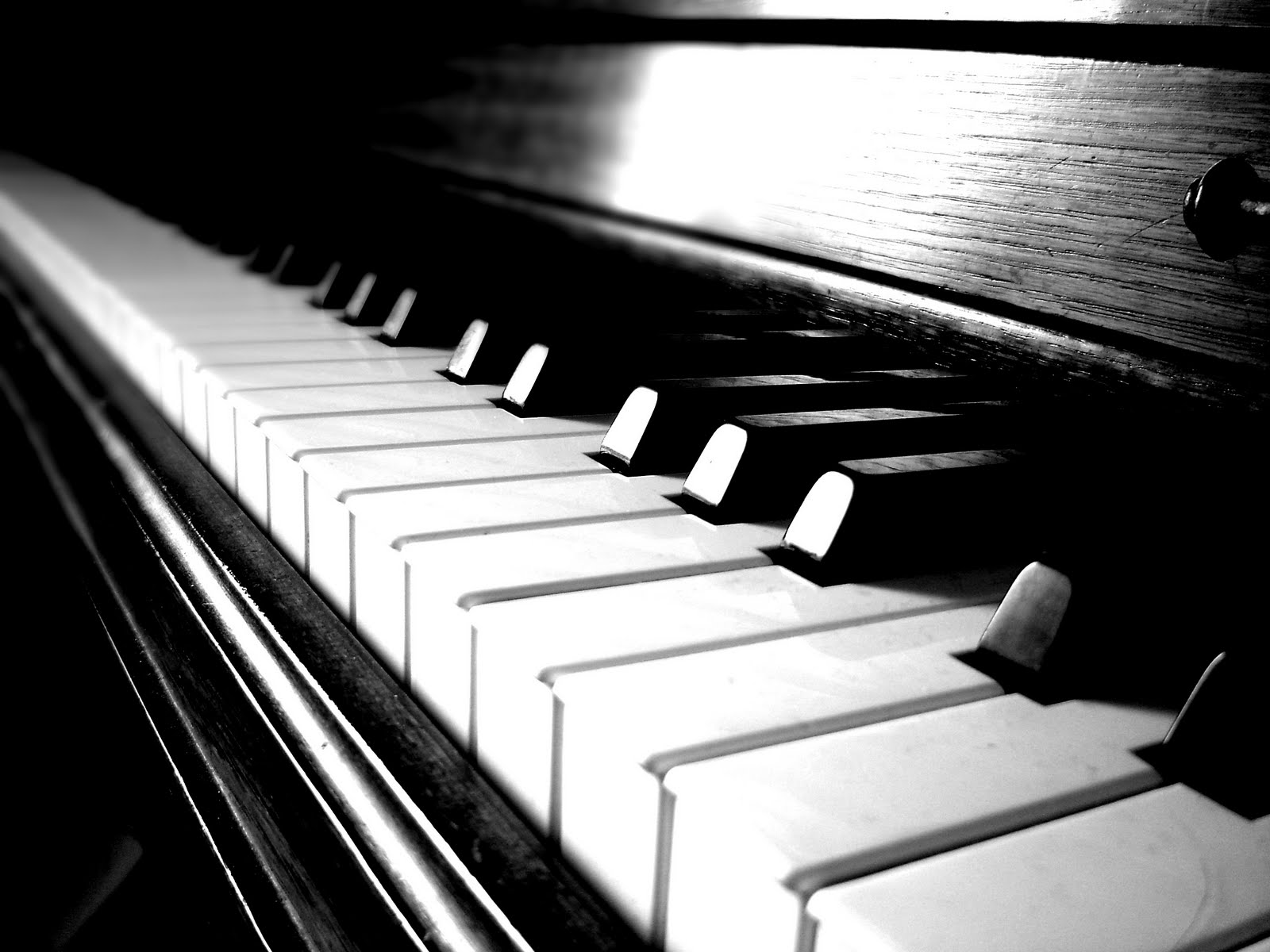 Cursos de Piano Online Gratuito – Informações, Vídeo