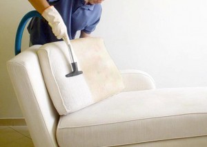 como-limpar-sofá-de-tecido-dicas-de-limpeza-de-estofados