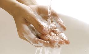 lavando-a-mão