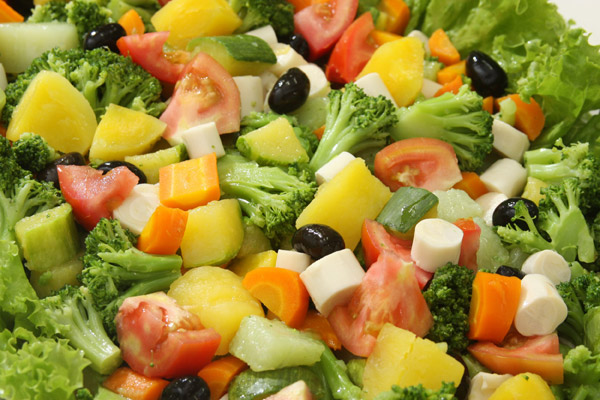 Saladas Prontas – Quais os Riscos Que Trazem a Saúde