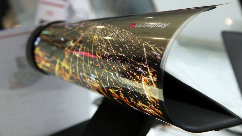 LG Lança Tela Flexível de 18 Polegadas 2022  