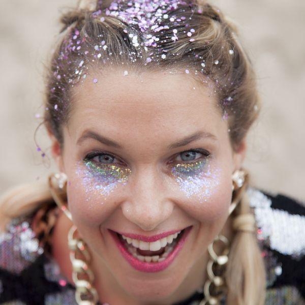 Maquiagem Com Purpurina Para Carnaval 2022 – Como Fazer